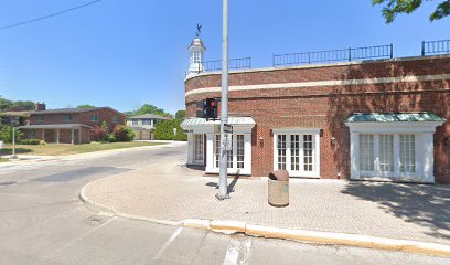 Anne Marie DeRosier, REALTOR @ Real Estate One, Grosse Pointe in Grosse Pointe Farms