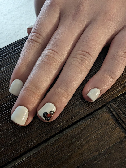Friend's Hair & Nails in Grosse Pointe Woods