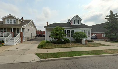Shores Agency Inc in Grosse Pointe
